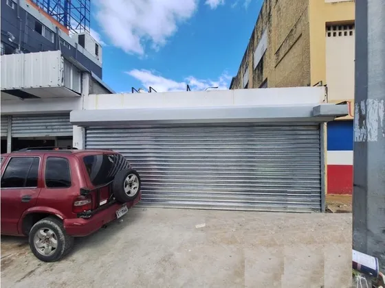 Alquiler De Local En La Avenida John F.kennddy $2500 220m2