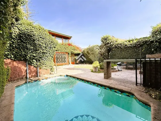 Oportunidad! Comisión Rebajada!! Casa Venta 6d-3b Las Condes