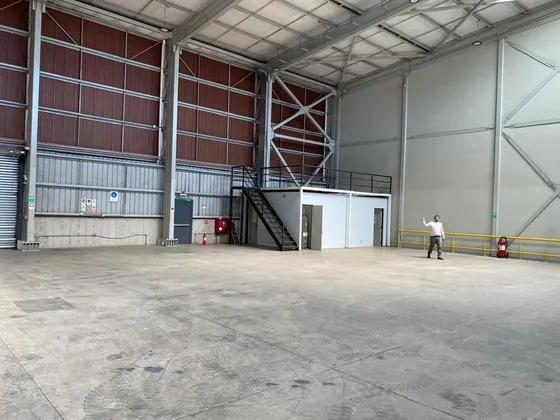 Arriendo Bodega De 570m2 En Enea - Pudahuel
