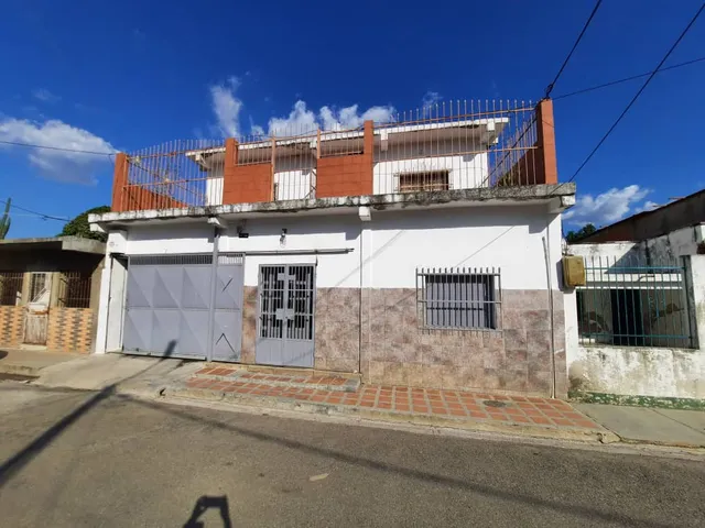 Yannet Inmuebles Vende Casa Residencial Comercialruiz Pineda