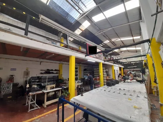Se Vende Bodega Grande Zona Comercial Barrio Versalles Palmira Valle
