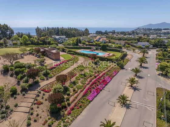 Venta Amplia Casa En Condominio Lomas Blancas