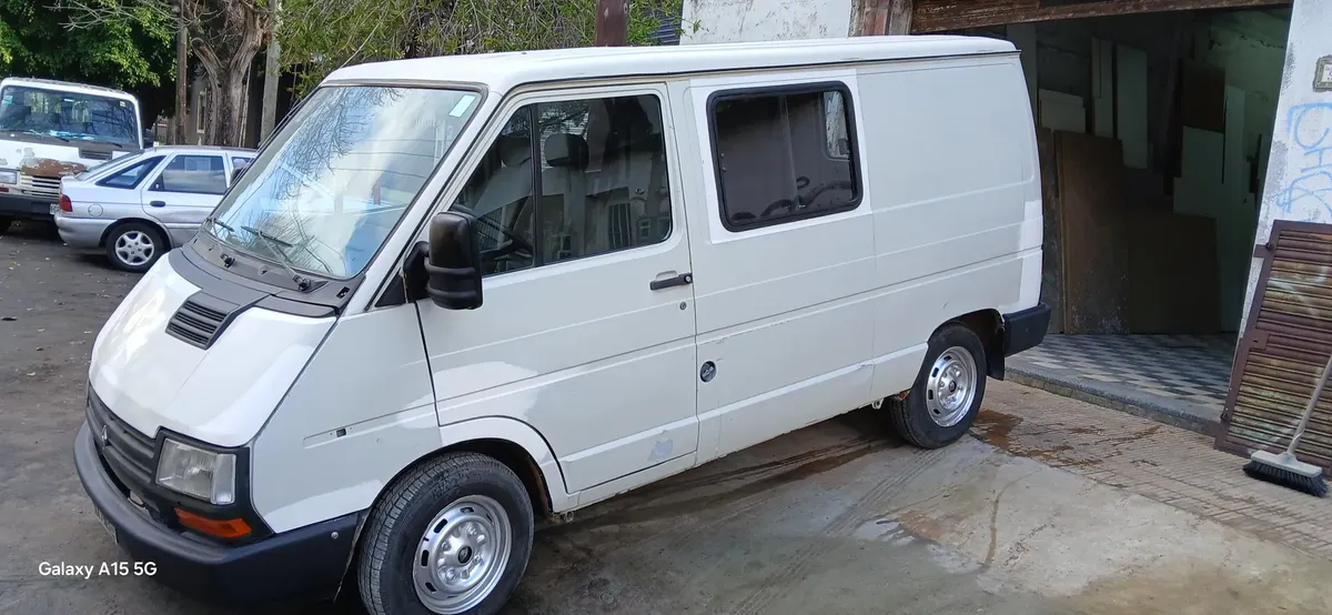 Renault Trafic508333482669527044