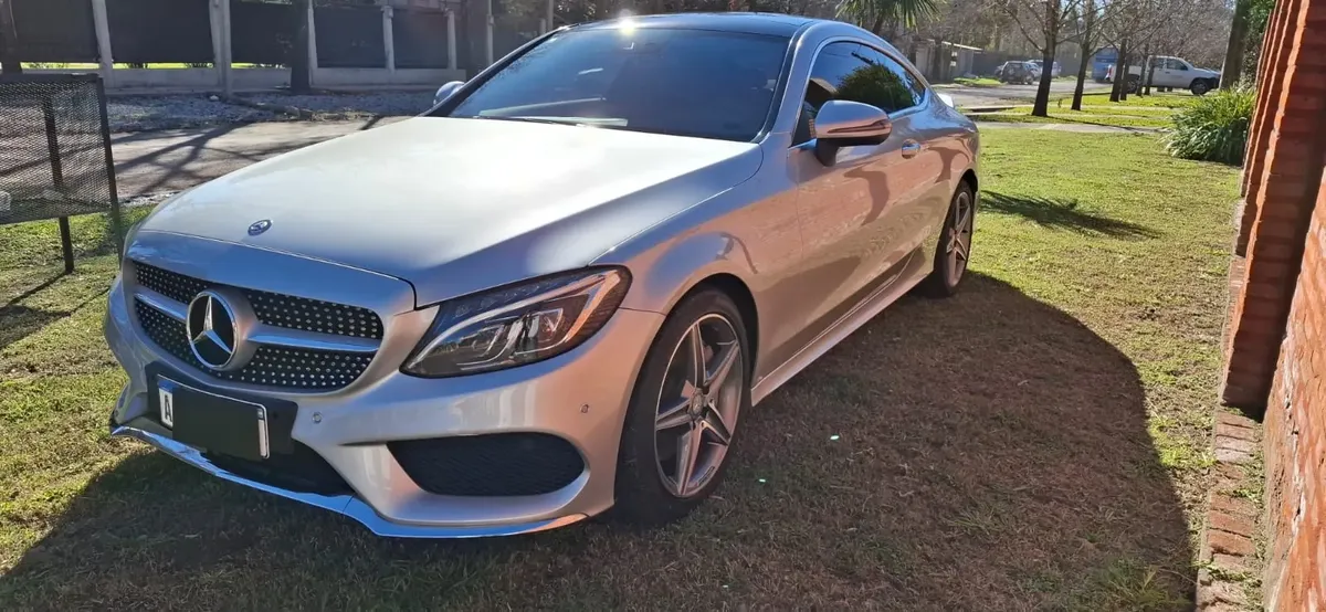 Mercedes-Benz C-Class C300 Coupe 2.0 245 hp