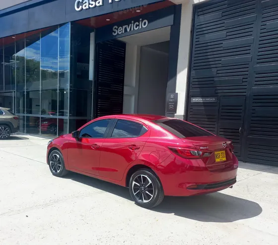 Mazda 2 1.5 Grand Touring Lx Sedan