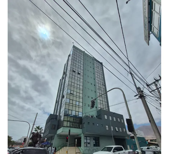 Consulta Medica Edificio Costanera Frente A Clinica Iquique 