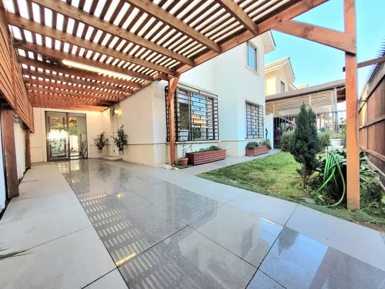 Casa 3d, 3b Con Patio Y Terraza En Padre Hurtado