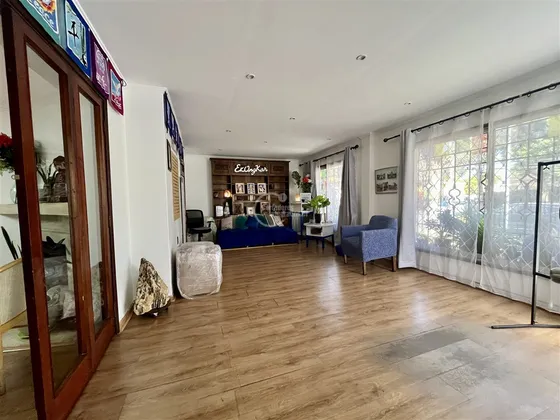 Estupenda Casa De 1 Piso Con 4 Dormitorios En Duble Almeyda