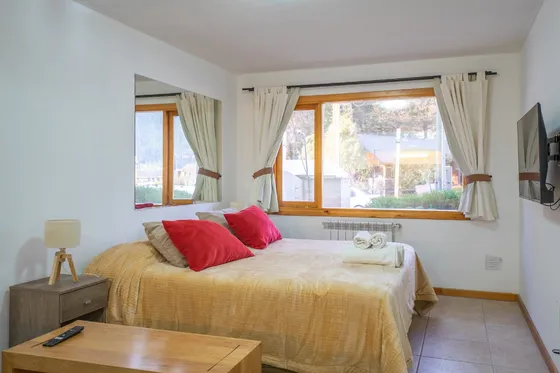 Depto  Del Lago, Con La Mejor Vista Y Cercano A Todo - Ayres Del Bosque Alojamientos