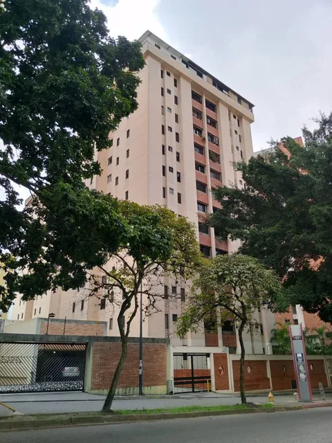 Alquiler De Comodo Apartamento En Lomas Del Avila Kh9
