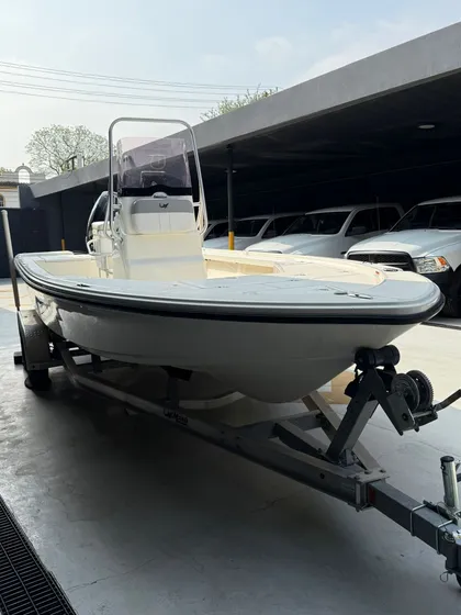 Lancha De Pesca Mako 21 Lts Mok Motor Mercury Fourstroke 150