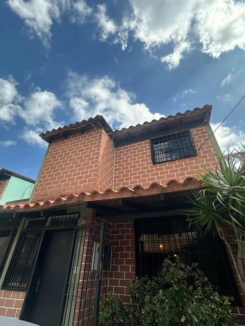 En Venta Townhouse Ubicado En Llano Alto Carrizal Rz
