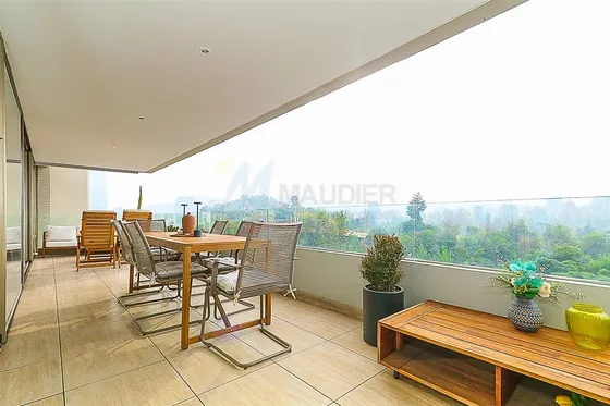 Departamento En Venta De 3 Dorm. En Las Condes