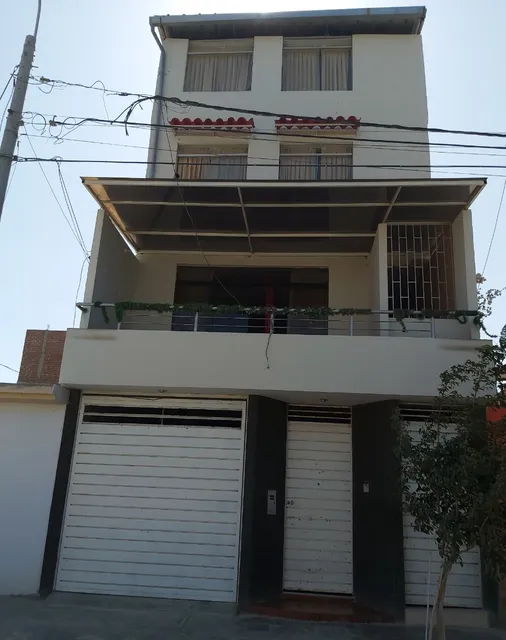 Alquilo Habitaciones -  Urb. Sta. Margarita Piura - Piura (solo Damas), A 100 Mts. Ucv