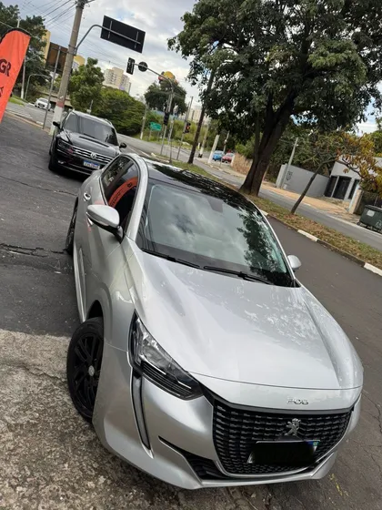 Peugeot 208 1.6 16v Active Pack Flex Aut. 5p