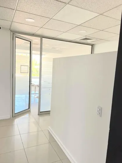 Excelente Oficina En Vitacura. Gran Conectividad