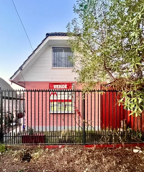 Casa En Venta De 2 Pisos, Ciudad Satélite, Maipú.