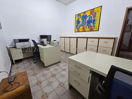 Casa En Venta Ubicada En Los Olivos Nuevos Maracay, Fvina 24-24765