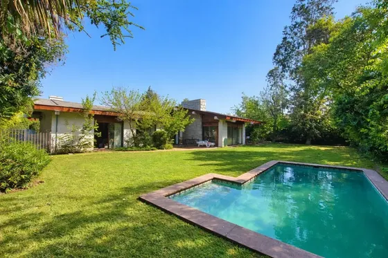 Oportunidad - Alianza Francesa - Espectacular Jardin