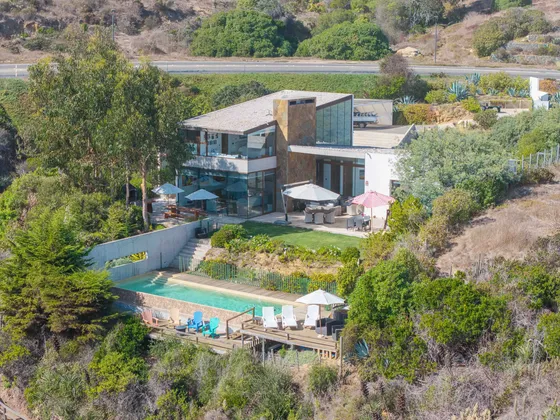 Moderna Casa Con Vista Al Mar En Zapallar