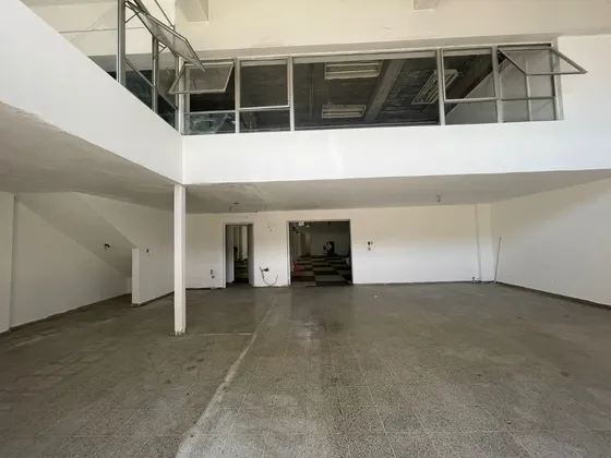 Local En Venta Zona Colonial De 508 Metros, Excelente Para Restaurante, Iglesias, Acedemias Y Mas