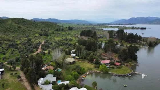 Casa Lago Rapel, Con Gran Orilla, Ideal Para Dos Familias