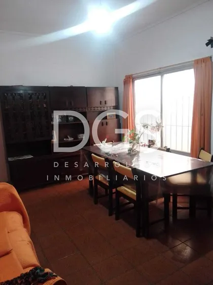 Casa Chalet En Venta En Lanús
