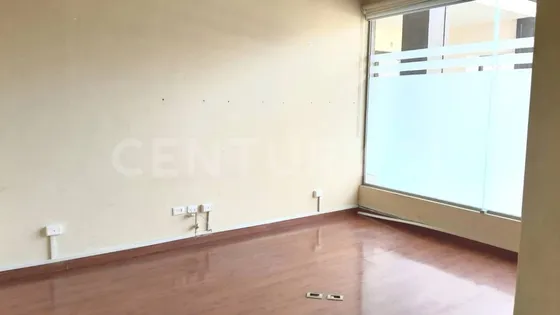Renta De Local Comercial Colonia Santa Engracia, San Pedro Garza García, N.l.