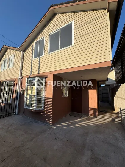 Casa En Arriendo De 3 Dorm. En Padre Hurtado