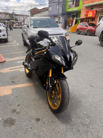 Yamaha R6 Mod. 2015