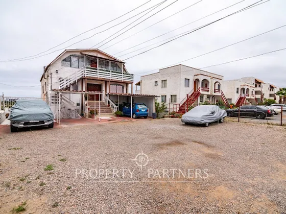 Gran Casa De 4 Niveles Con Potencial Comercial En ...