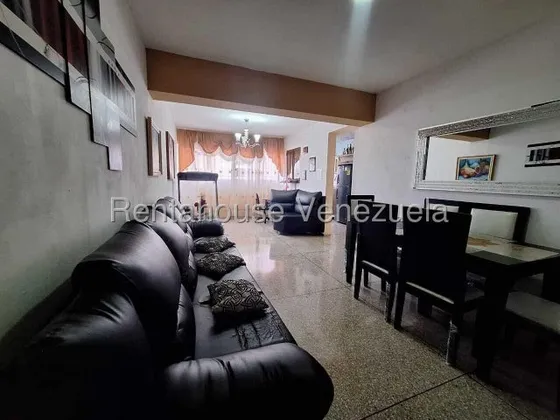 Daniela Linarez Vende Apartamentos En Zona Centro Oeste De Barquisimeto Con Espacios Muy Funcionales Acogedor Y Moderno Con Todos Los Servicios Básicos Operativos                                      