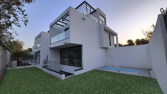 Casa Manquehue Sur/dra Eloisa Díaz