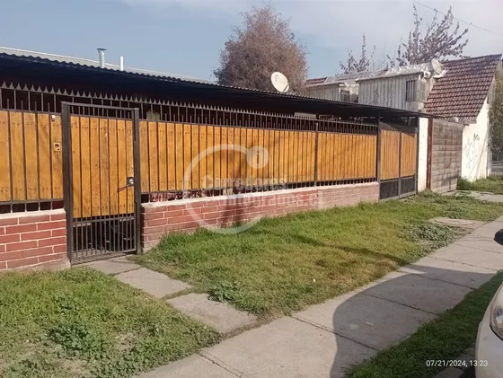 Casa En Venta De 2 Dorm. En Maipú