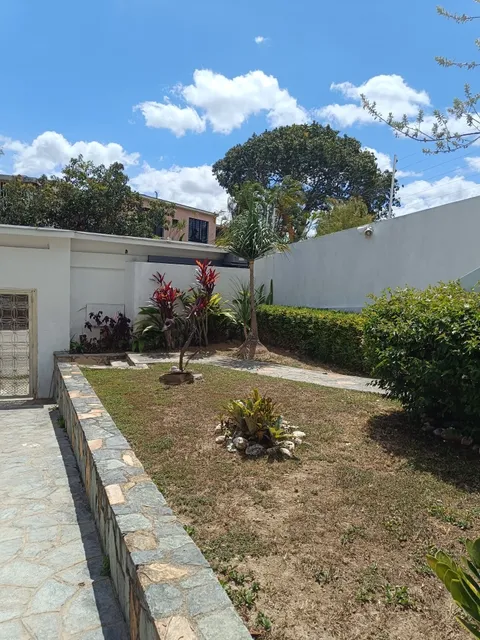 Las Palmas Alquiler Hermosa Casa, En Zona Privada Con Vigilancia, Privilejiada Ubicacion