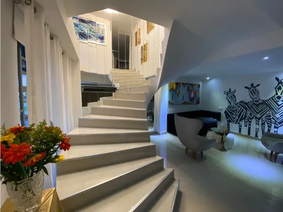 Casa Laureles, 4 Habitaciones Terraza Con Solarium