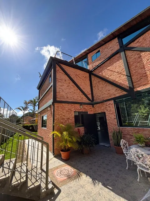 Venta De Casa En El Sector Las Marías, Urb. El Hatillo