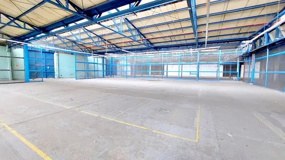 Nethaus Vende Gran Instalación Industrial - Huechuraba