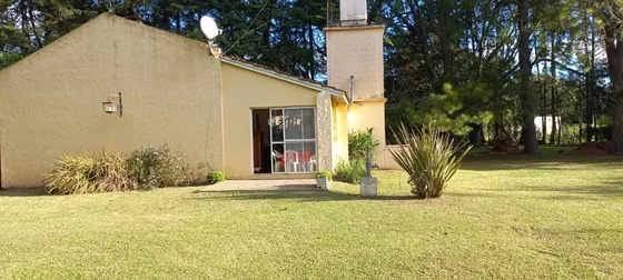 Alquilo Casa Quinta En Valle Verde Lujan, Jardin Amplio, Parrilla, Pileta, Alquiler Temporario O Permanente, Exelente Zona Residencial.  Jardin Parquizado, Arboleda.