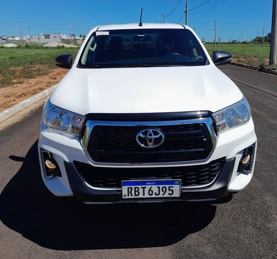 Toyota Hilux 2.8 Sr Cab. Dupla 4x4 Tdi Aut. 4p