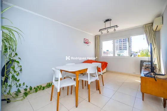 Departamento En Venta, 2 Dormitorios Con Cochera!