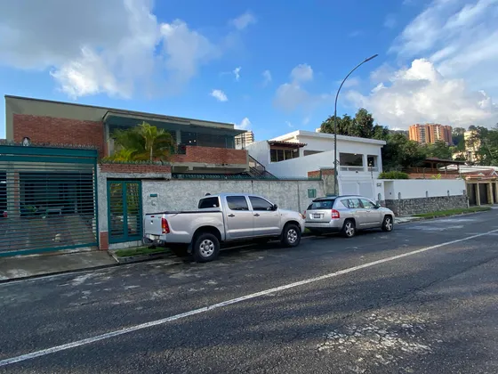 Excelente Anexo En Alquiler En La Trinidad 100m2 2h, 2 B, 1e