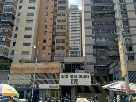 Oficina En Alquiler Centro Parque Carabobo La Candelaria Cod.5061