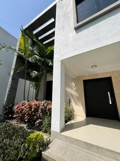 Alquilo Hermosa Casa En San Sur Lista Para Habitar