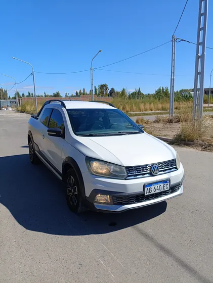 Volkswagen Saveiro 1.6 Cross Gp Cd 110cv Pack High