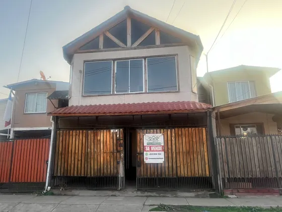 En Venta Casa En El Monte, Los Castaños, Chile
