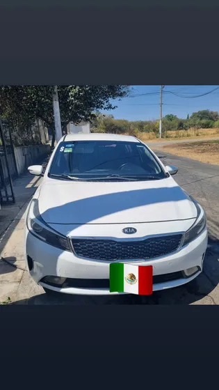 Kia Forte 2.0 Hb Ex Mt