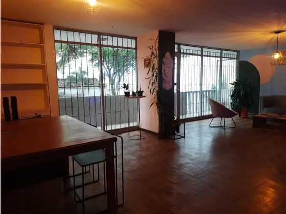 Venta De Apartamento En La Candelaria, Medellin