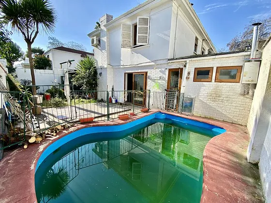Casa Con Piscina, 2 Pisos