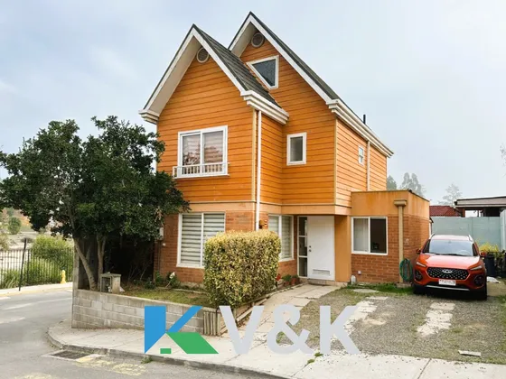 Casa 3 Pisos | Condominio Alto Laguna | Curauma.